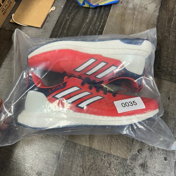adidas Ultraboost x Copa Chile World Cup Shoes Men's Red White Size 6.5 New - Picture 2 of 16